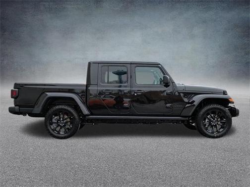 2025 Jeep Gladiator Nighthawk