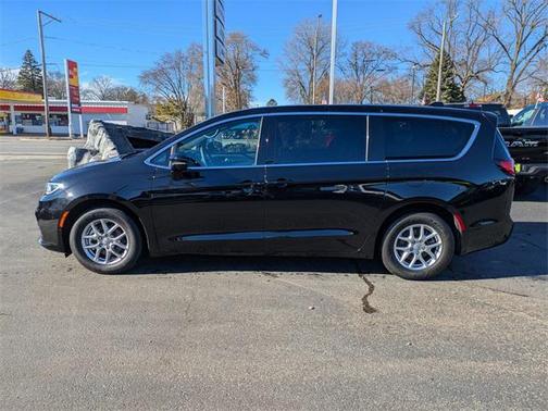 2026 Chrysler Pacifica L