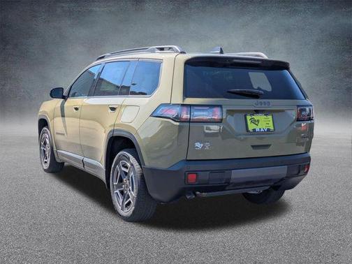 '41 2026 Jeep Cherokee Laredo 4x4