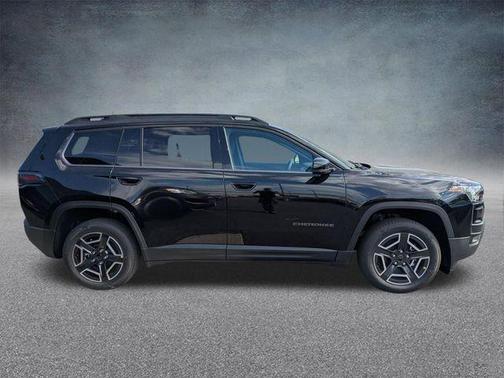 Diamond Black Crystal Pearlcoat 2026 Jeep Cherokee Limited