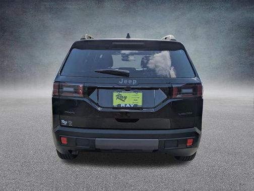 Diamond Black Crystal Pearlcoat 2026 Jeep Cherokee Limited