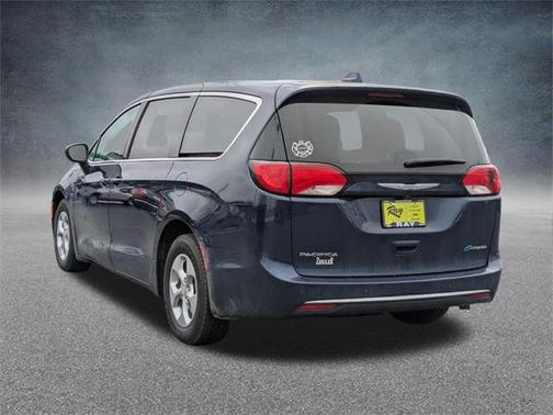 2018 Chrysler Pacifica Hybrid Touring Plus