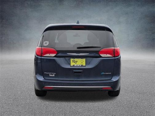 2018 Chrysler Pacifica Hybrid Touring Plus