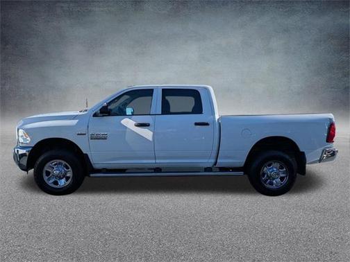2017 RAM 2500 Tradesman Crew Cab 4x4 6'4' Box