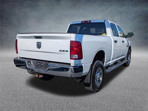 2017 RAM 2500 Tradesman Crew Cab 4x4 6'4' Box