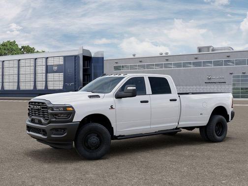 Bright White Clearcoat 2026 RAM 3500 Tradesman Crew Cab 4x4 8' Box
