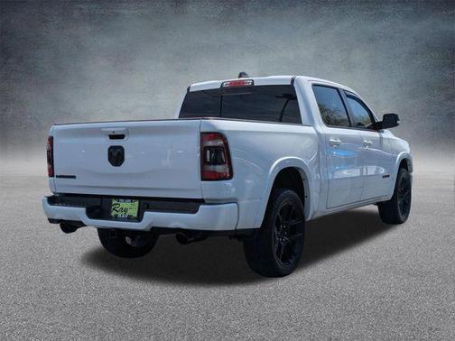 Bright White Clearcoat 2022 RAM 1500 Laramie