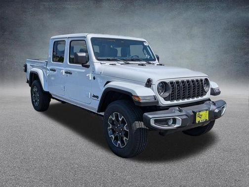 Bright White Clearcoat 2026 Jeep Gladiator Sahara 4x4