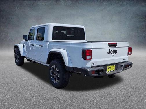 Bright White Clearcoat 2026 Jeep Gladiator Sahara 4x4