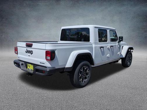 Bright White Clearcoat 2026 Jeep Gladiator Sahara 4x4