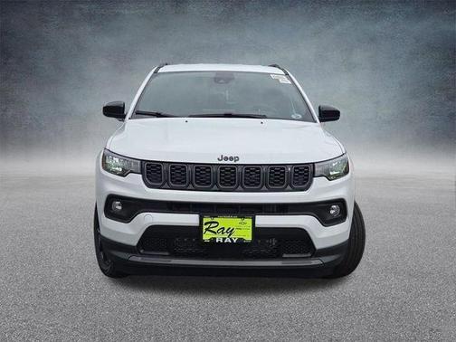 Bright White Clearcoat 2026 Jeep Compass Latitude