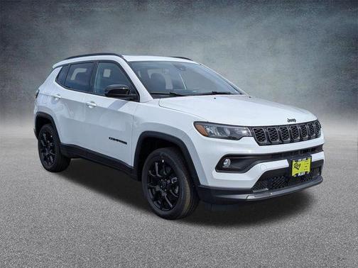 Bright White Clearcoat 2026 Jeep Compass Latitude