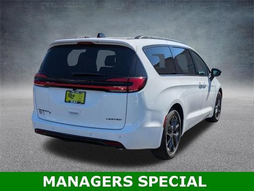 2026 Chrysler Pacifica Limited