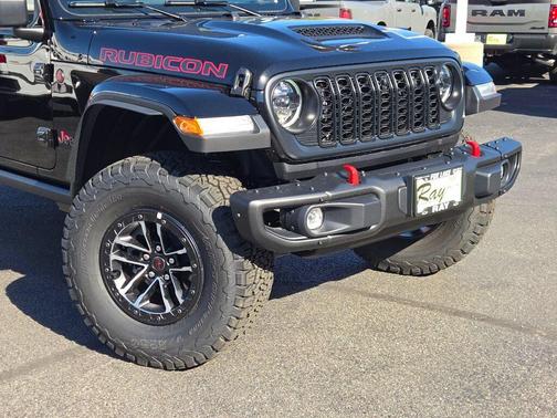 Black Clearcoat 2027 Jeep Wrangler Rubicon