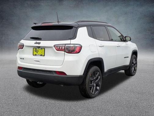 Bright White Clearcoat 2026 Jeep Compass Limited