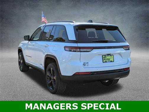 2025 Jeep Grand Cherokee Altitude