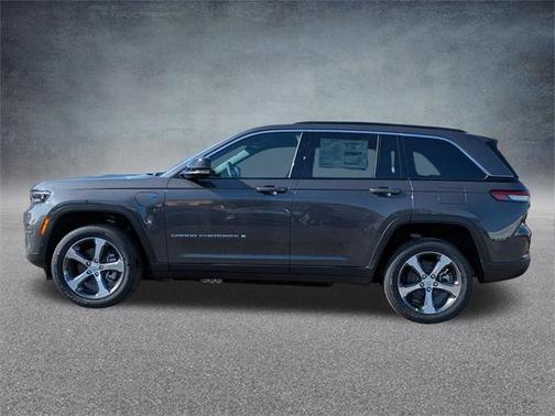 2025 Jeep Grand Cherokee 4xe Base