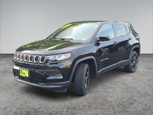 Diamond Black Crystal Pearlcoat 2024 Jeep Compass Sport
