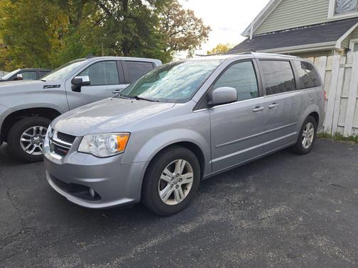 Billet Silver Metallic Clearcoat 2013 Dodge Grand Caravan Crew
