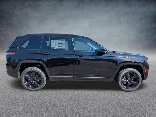 2025 Jeep Grand Cherokee Altitude