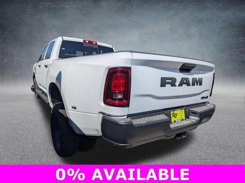 Bright White Clearcoat 2026 RAM 3500 Tradesman Crew Cab 4x4 8' Box