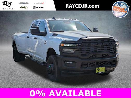Bright White Clearcoat 2026 RAM 3500 Tradesman Crew Cab 4x4 8' Box