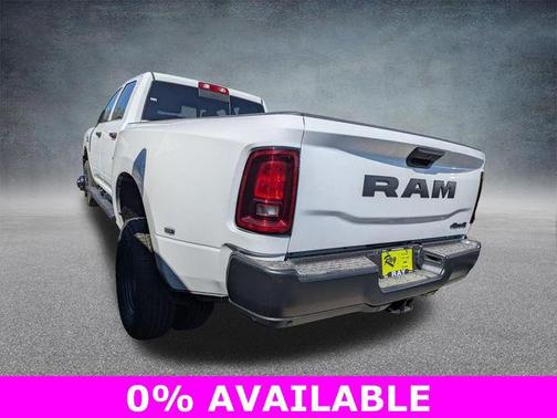 Bright White Clearcoat 2026 RAM 3500 Tradesman Crew Cab 4x4 8' Box