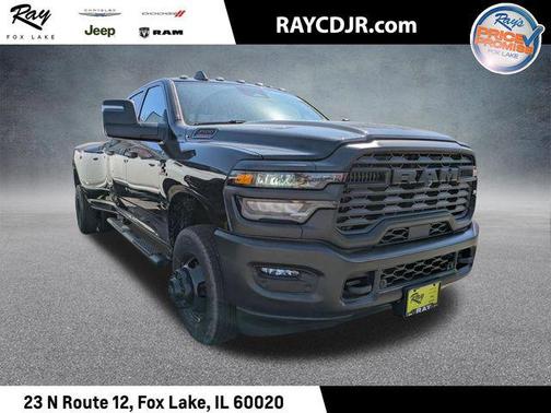 Diamond Black Crystal Pearlcoat 2026 RAM 3500 Tradesman Crew Cab 4x4 8' Box