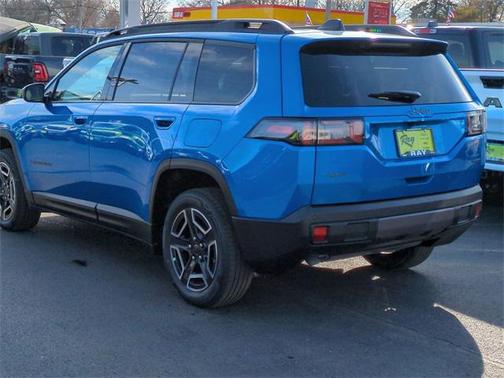 2026 Jeep Cherokee Laredo 4x4