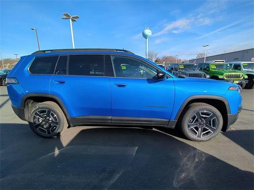 2026 Jeep Cherokee Laredo 4x4