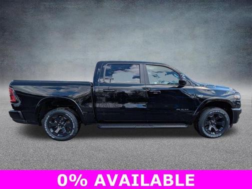 Diamond Black Crystal Pearlcoat 2026 RAM 1500 Big Horn/Lone Star