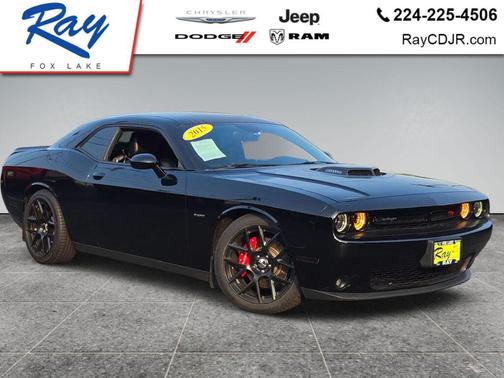 Pitch Black Clearcoat 2015 Dodge Challenger R/T Plus