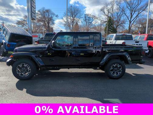 2026 Jeep Gladiator Sahara 4x4