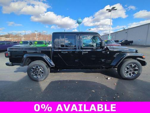 2026 Jeep Gladiator Sahara 4x4