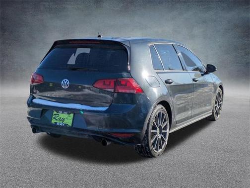 2017 Volkswagen Golf GTI 2.0T SE 4-Door