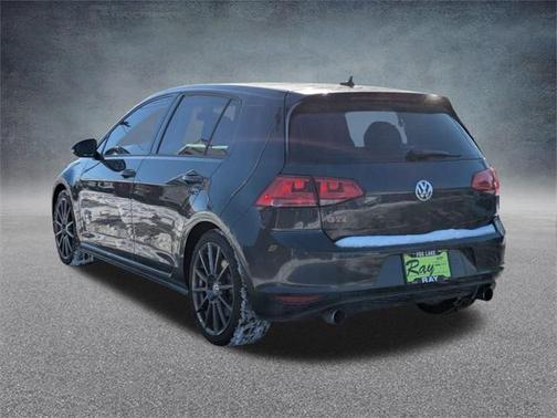 2017 Volkswagen Golf GTI 2.0T SE 4-Door