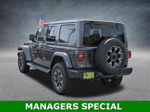 2025 Jeep Wrangler 4-Door Sahara 4x4
