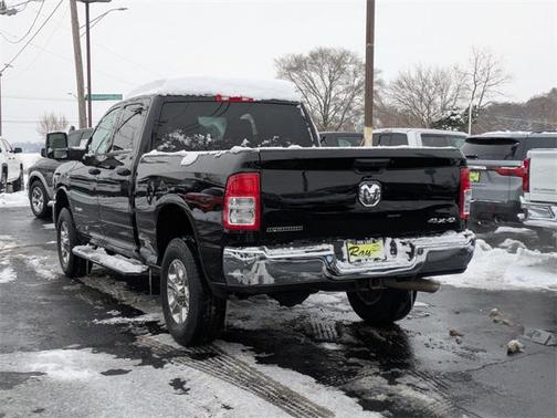 2024 RAM 2500 Big Horn Crew Cab 4x4 6'4' Box