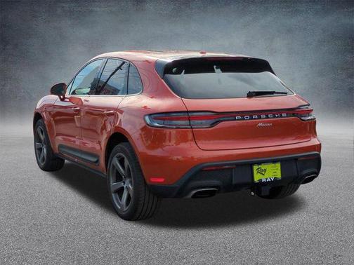 2025 Porsche Macan 