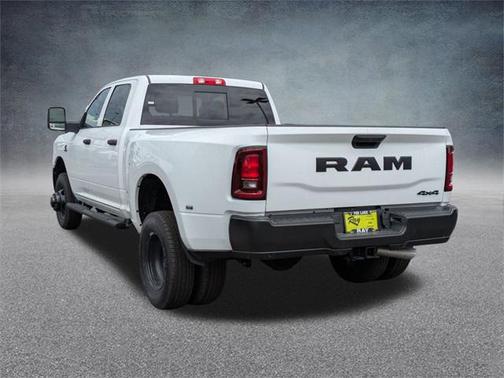 2025 RAM 3500 Tradesman Crew Cab 4x4 8' Box