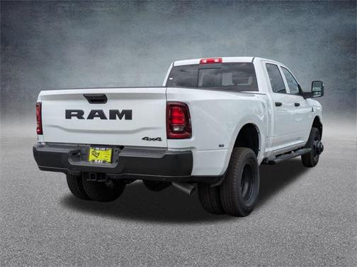 2025 RAM 3500 Tradesman Crew Cab 4x4 8' Box
