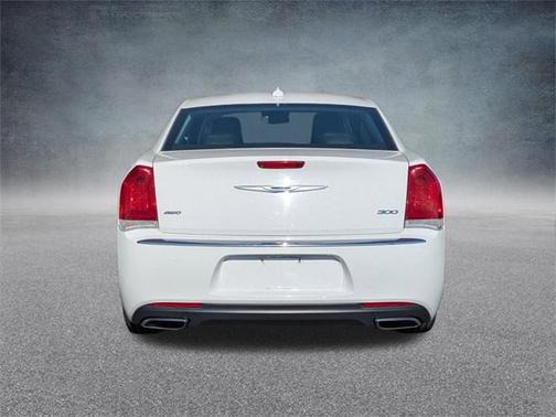 2016 Chrysler 300 S