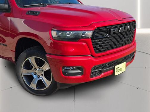 Molten Red Pearlcoat 2027 RAM 1500 Express