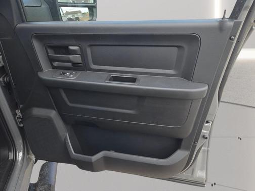 Ceramic Gray Clearcoat 2026 RAM 3500 Tradesman Crew Cab 4x4 8' Box