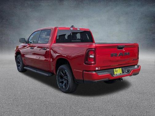 Molten Red Pearlcoat 2026 RAM 1500 Express
