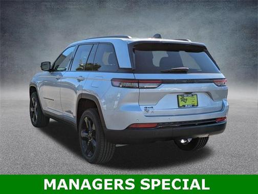 2025 Jeep Grand Cherokee Altitude