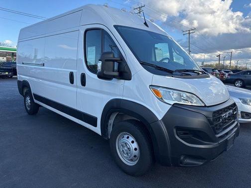 Bright White Clearcoat 2023 RAM ProMaster 2500 High Roof