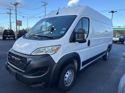 Bright White Clearcoat 2023 RAM ProMaster 2500 High Roof