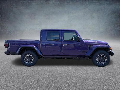 Reign 2026 Jeep Gladiator Sahara 4x4