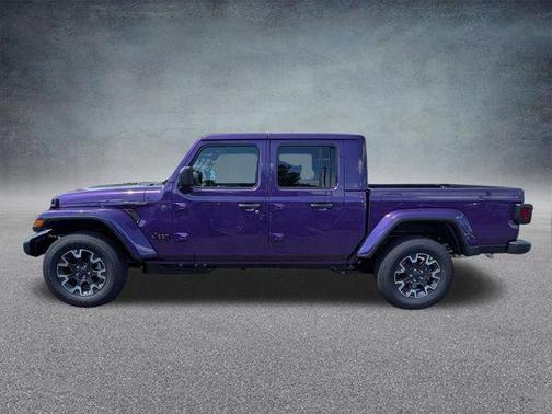 Reign 2026 Jeep Gladiator Sahara 4x4